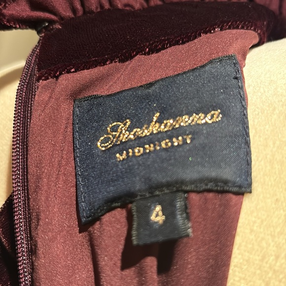 Shoshanna dark burgundy velvet evening gown - Picture 12 of 15
